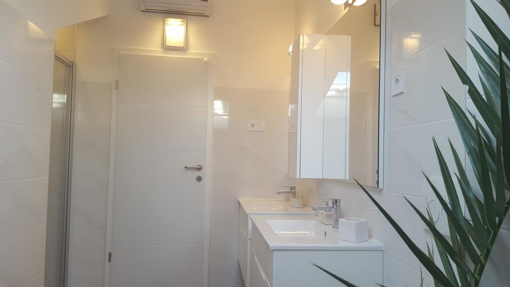 Three Roses Apartman